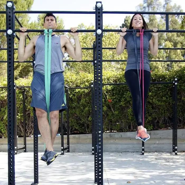 Bande élastique de fitness pour tractions avec corde