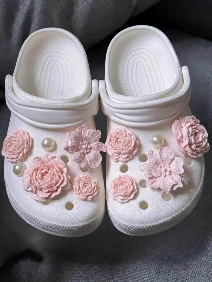 17 pièces d'accessoires de chaussures à la mode: jeu de trous pour boucles de chaussures, bricolage nouvelle fleur montagne camélia fleur 3D ornement de chaussure