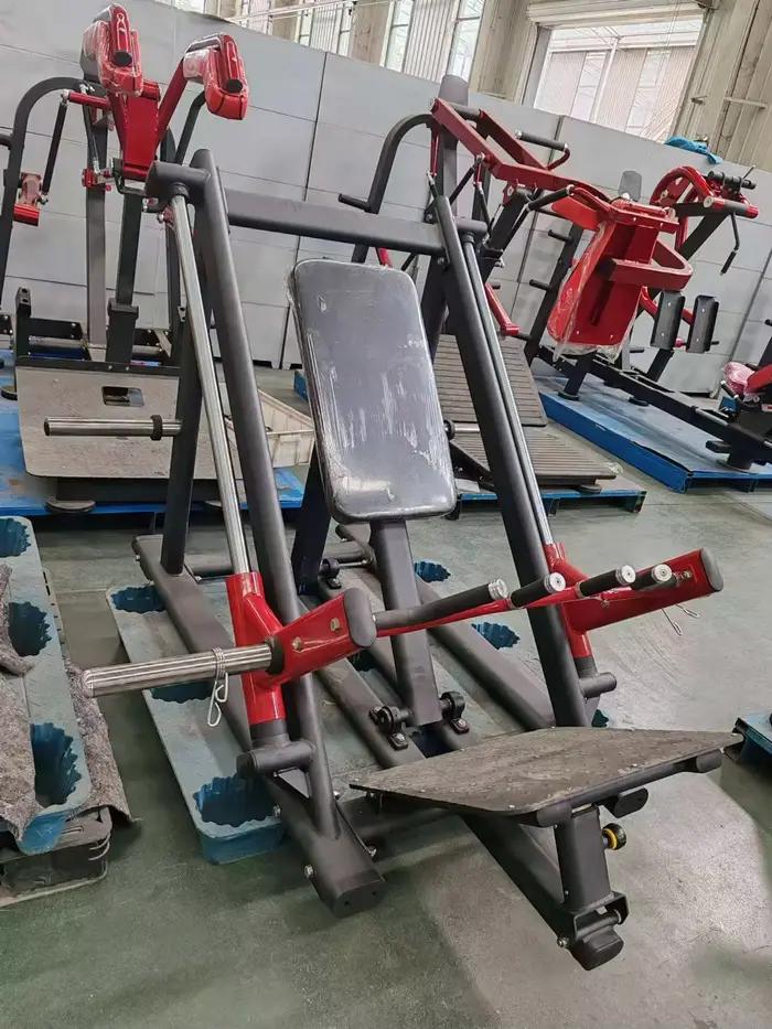 Machine de musculation inclinée à charge libre pour presse à banc