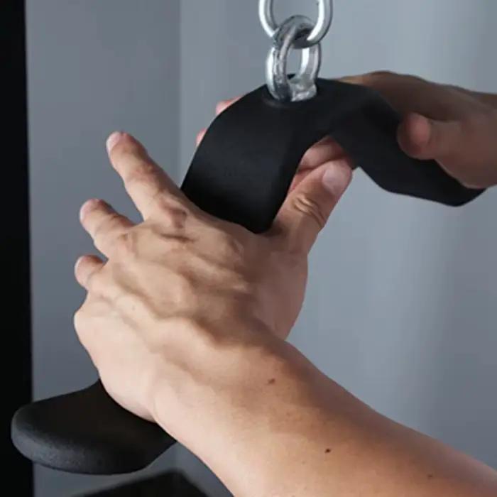 Barre de descente côtelée pour triceps
