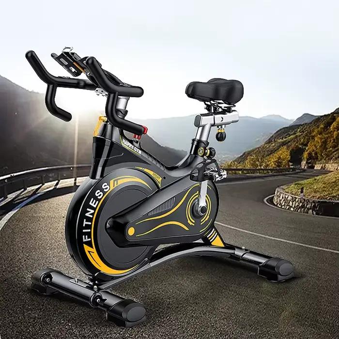 Vélo d'exercice en acier avec volant d'inertie intégré