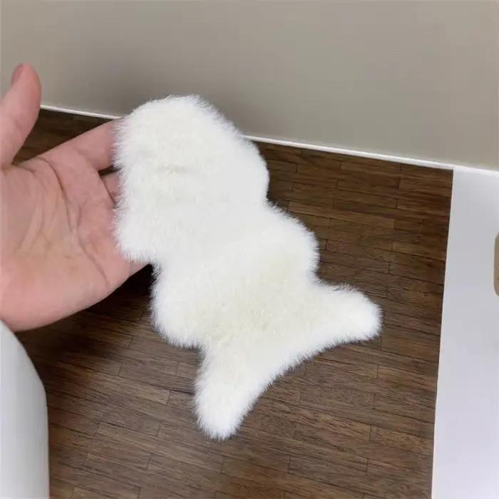 Tapis en peluche Imitation peau de mouton pour maison de poupée, modèle de chambre à coucher, salon, décoration, accessoires pour maison de poupée, 1/12