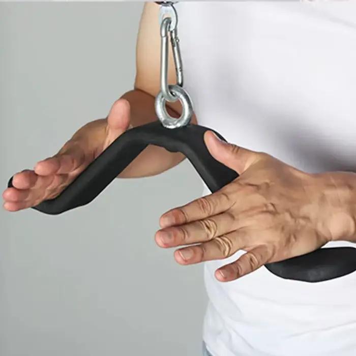 Barre de descente côtelée pour triceps