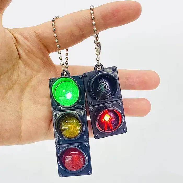 Porte-clés modèle feu de circulation pour voiture, porte-clés, éclairage LED, clé JOLED, lumière piétonne
