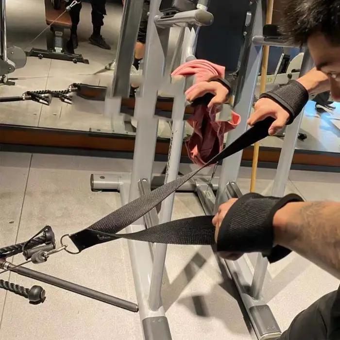 Sangle de musculation et fitness pour les bras et les biceps