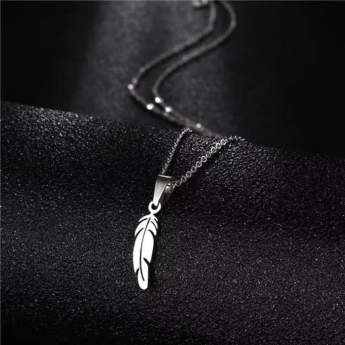 Accessoire de mode - collier en acier inoxydable avec plume pour femme, pendentif feuille en acier t