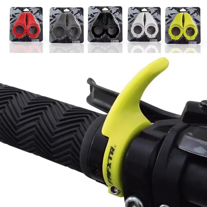 Guidon de vélo de montagne avec poignées noires