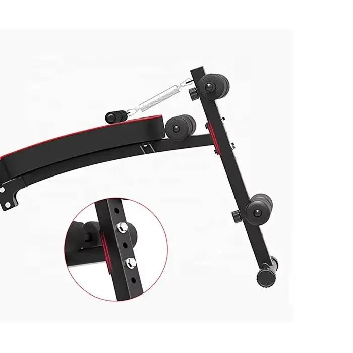 Banc pliant pour l'entraînement abdominal et les muscles équipé d'une corde de tension
