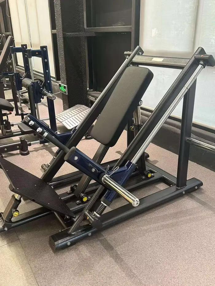 Machine de musculation inclinée à charge libre pour presse à banc