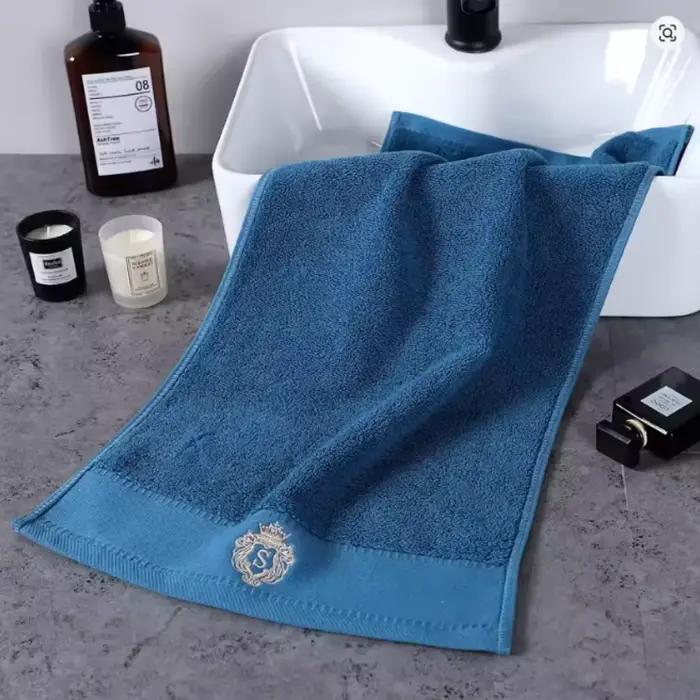 Serviettes de bain en coton pour la salle de bain - Deux tailles, adaptées pour le visage et le corps. Très absorbant. Serviettes de bain absorbantes et sportives.