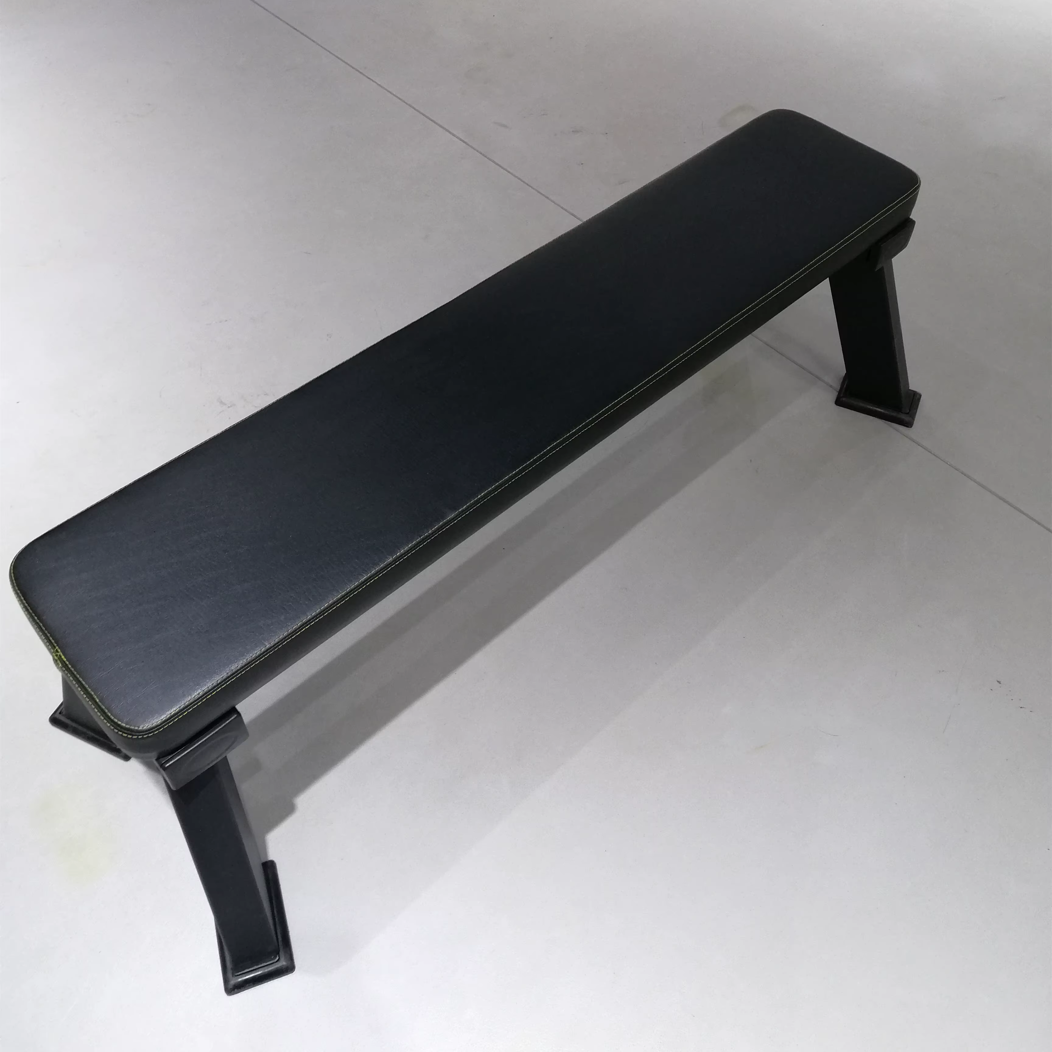 Banc plat HB28 de gymnastique de poids d'équipement de forme physique de force durable professionnel